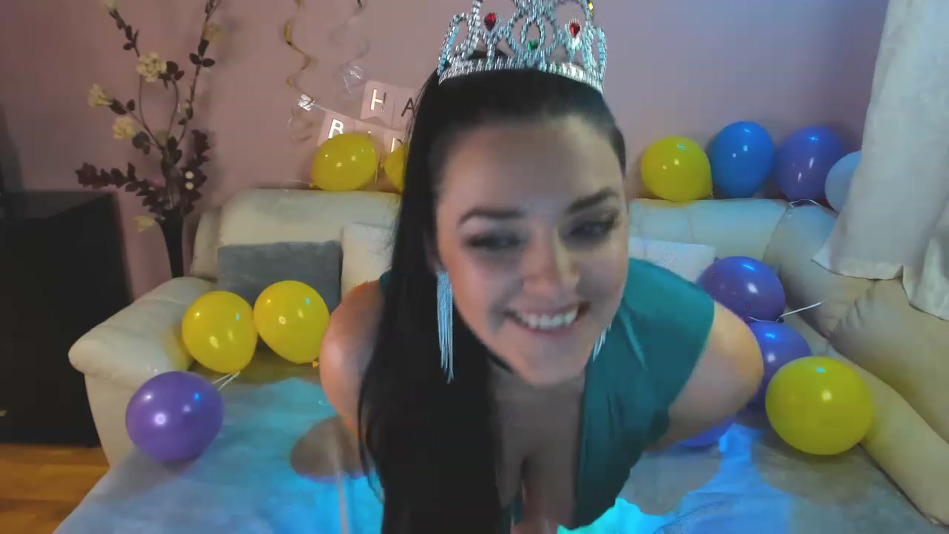 Gallery image thumbnail from SavannahMay's myfreecams stream on, 01/07/2023, 22:30 image 8 of 20