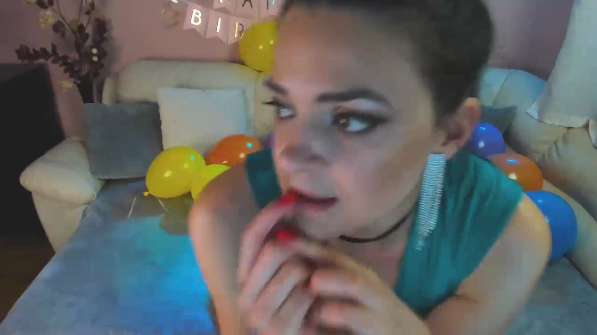 Gallery image thumbnail from SavannahMay's myfreecams stream on, 01/07/2023, 22:30 image 14 of 20