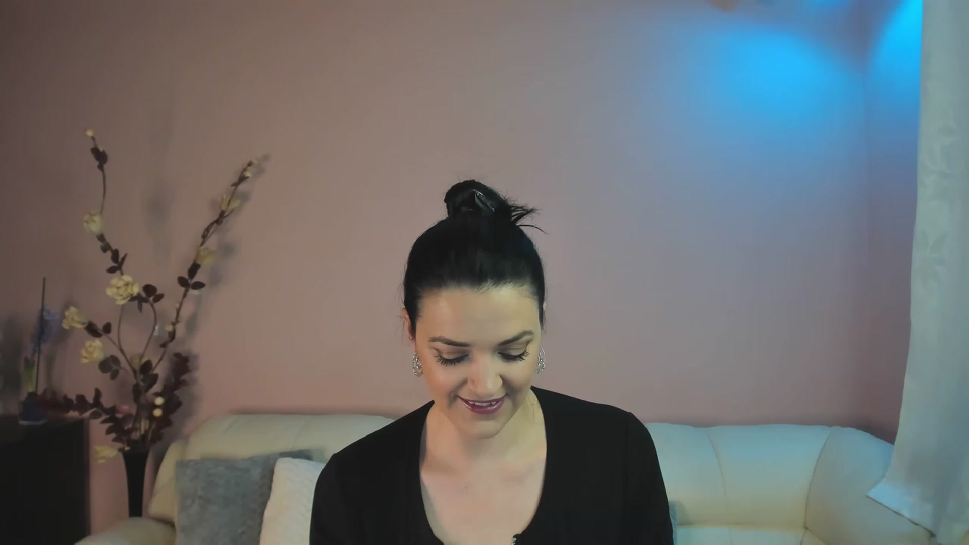 Gallery image thumbnail from SavannahMay's myfreecams stream on, 01/15/2023, 14:47 image 2 of 20