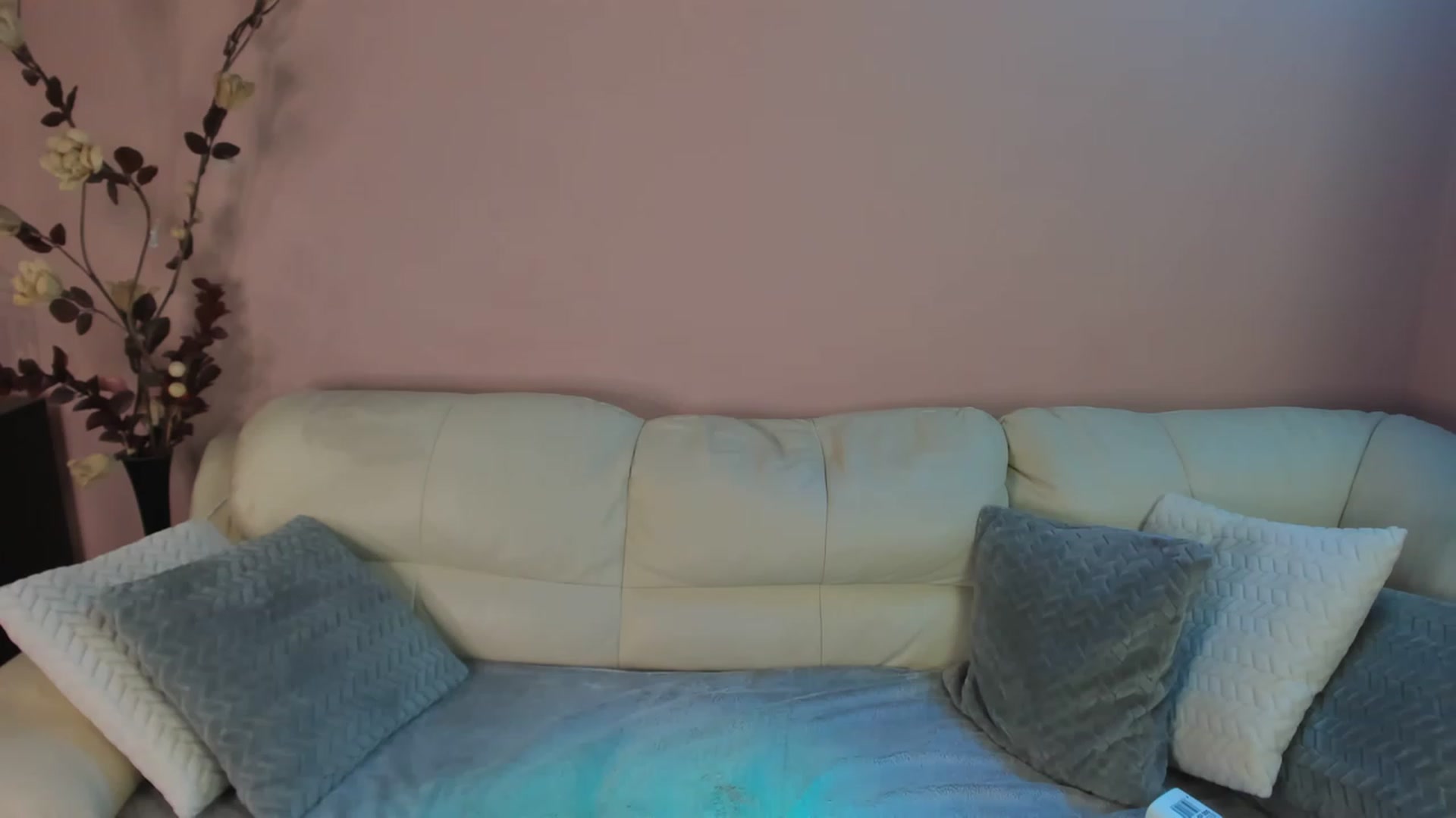 Gallery image thumbnail from SavannahMay's myfreecams stream on, 03/13/2023, 24:02 image 10 of 20