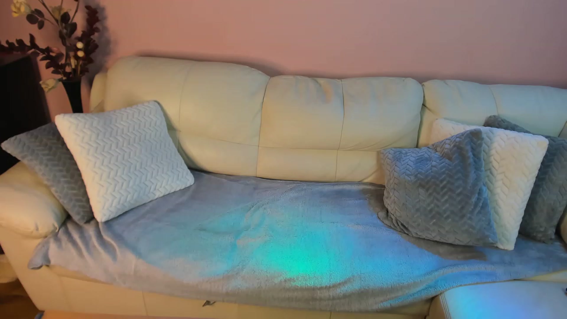 Gallery image thumbnail from SavannahMay's myfreecams stream on, 03/18/2023, 16:59 image 19 of 20