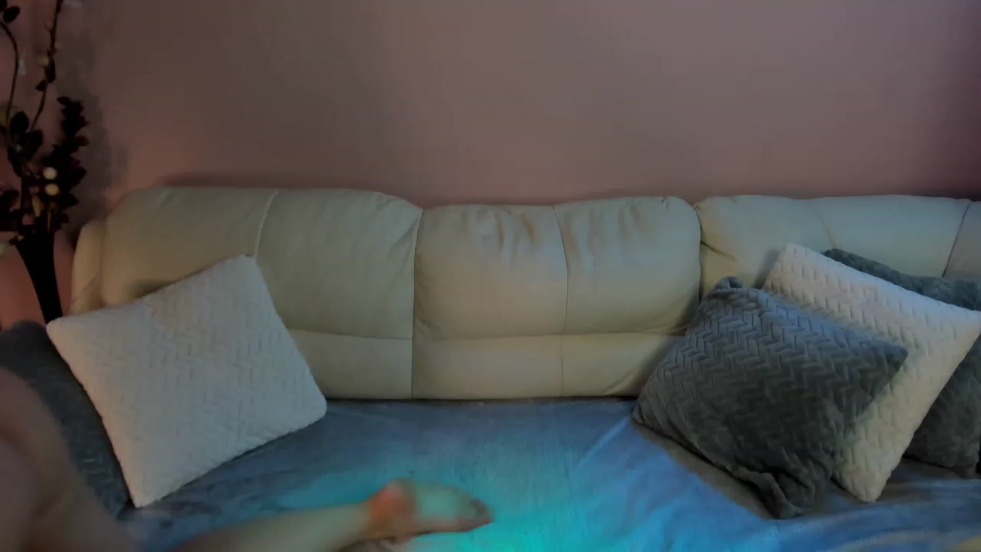 Gallery image thumbnail from SavannahMay's myfreecams stream on, 03/22/2023, 22:43 image 15 of 20