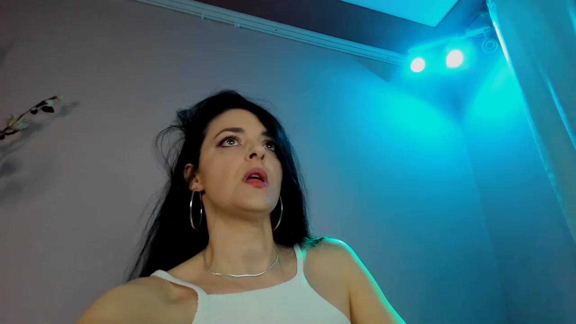 Gallery image thumbnail from SavannahMay's myfreecams stream on, 04/05/2023, 21:55 image 3 of 20