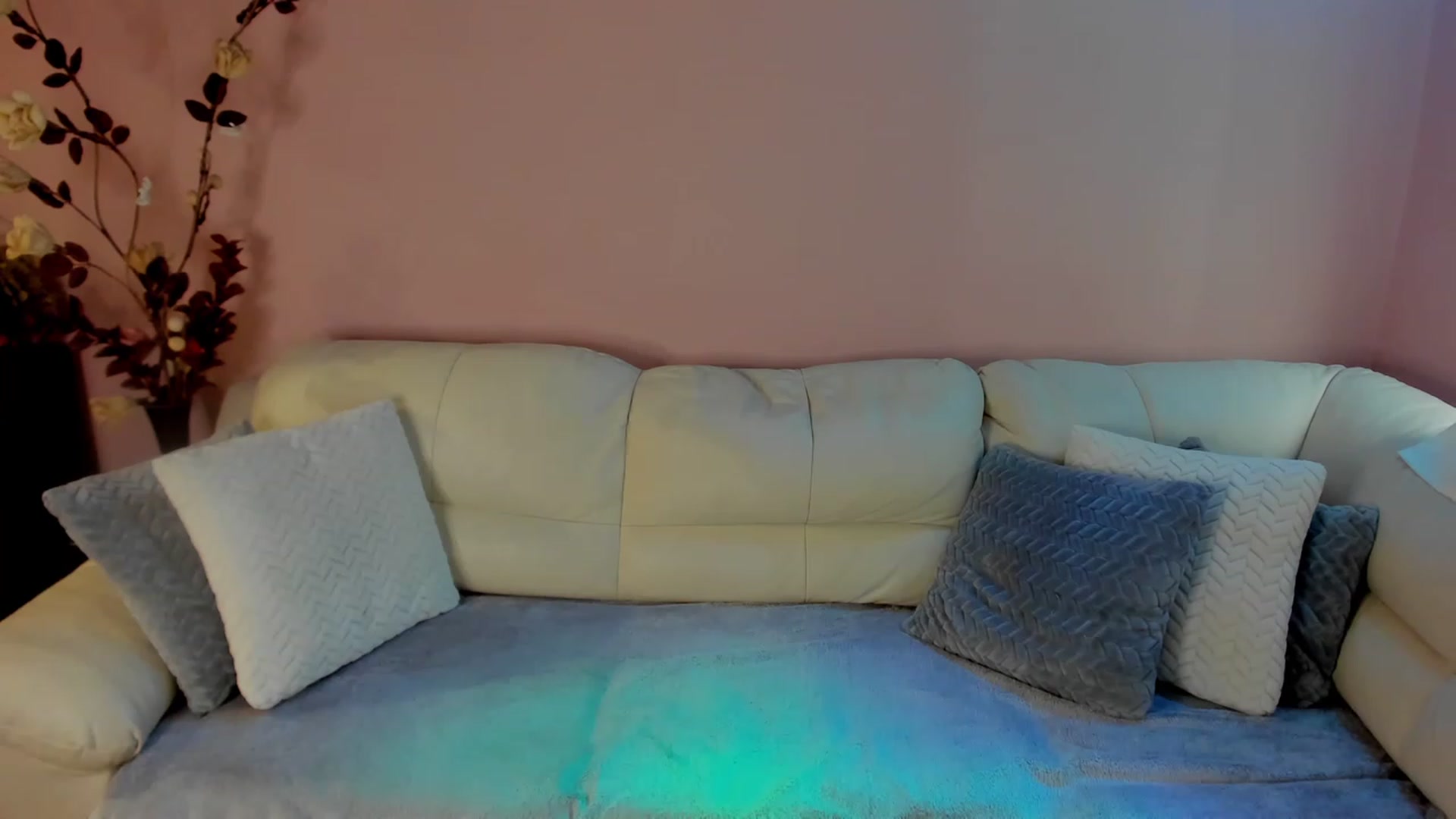 Gallery image thumbnail from SavannahMay's myfreecams stream on, 04/13/2023, 13:51 image 4 of 20