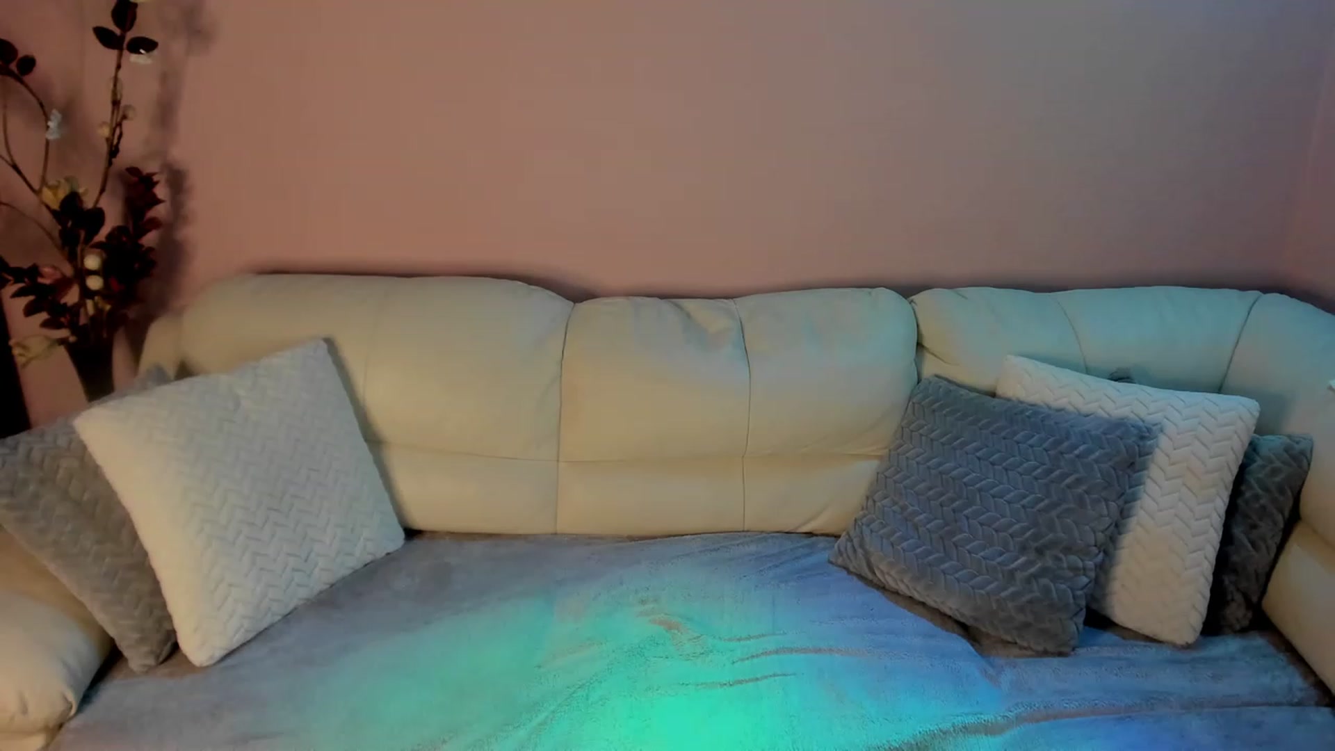 Gallery image thumbnail from SavannahMay's myfreecams stream on, 04/13/2023, 21:26 image 6 of 20