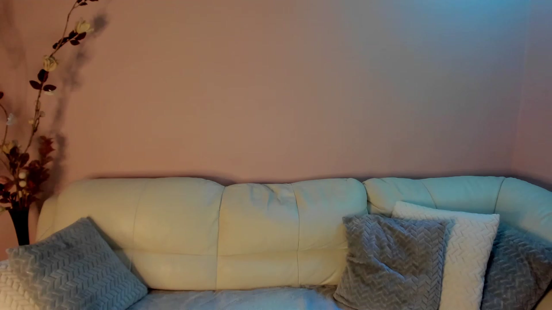 Gallery image thumbnail from SavannahMay's myfreecams stream on, 04/27/2023, 23:10 image 7 of 20