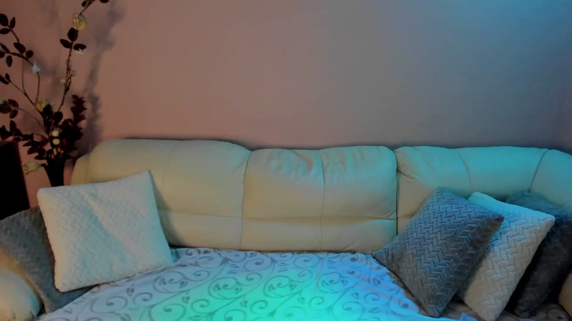 Gallery image thumbnail from SavannahMay's myfreecams stream on, 06/04/2023, 21:33 image 1 of 20