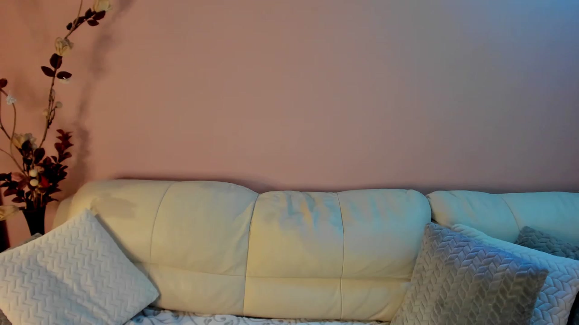 Gallery image thumbnail from SavannahMay's myfreecams stream on, 06/08/2023, 21:53 image 6 of 20