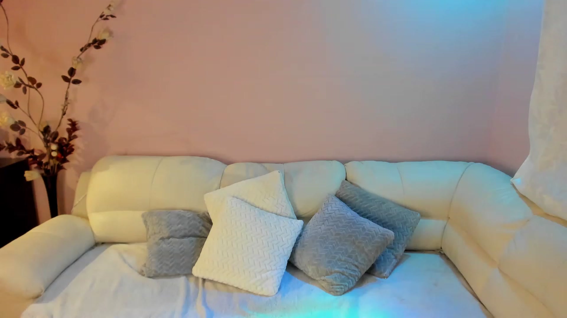 Gallery image thumbnail from SavannahMay's myfreecams stream on, 07/06/2023, 23:05 image 7 of 20