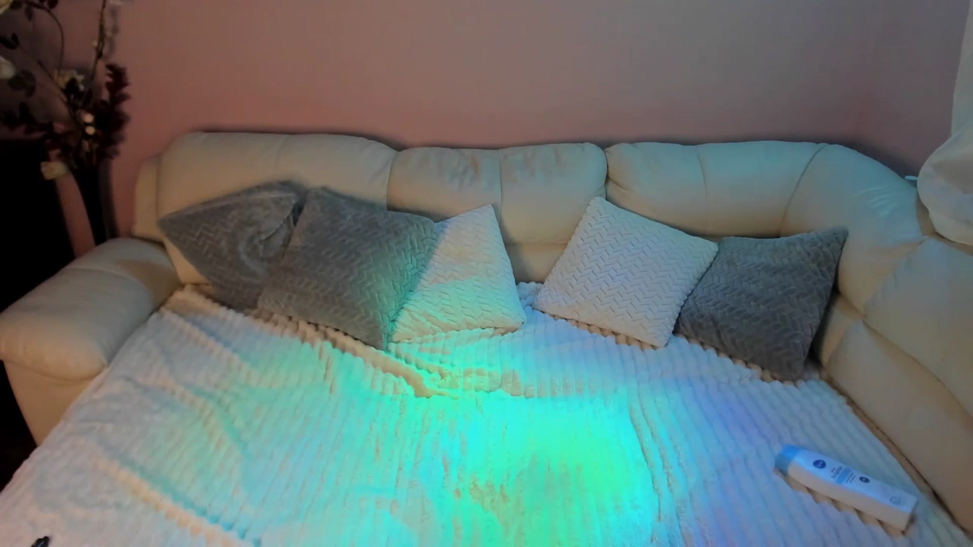 Gallery image thumbnail from SavannahMay's myfreecams stream on, 07/20/2023, 23:28 image 18 of 20