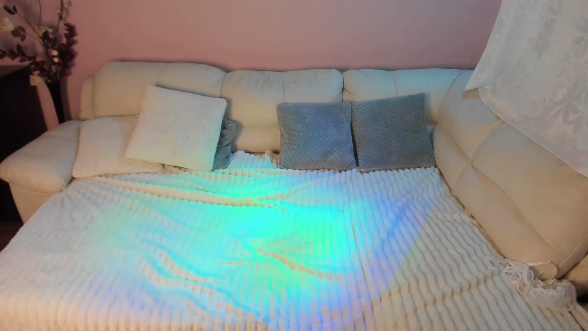 Gallery image thumbnail from SavannahMay's myfreecams stream on, 09/01/2023, 23:02 image 4 of 20