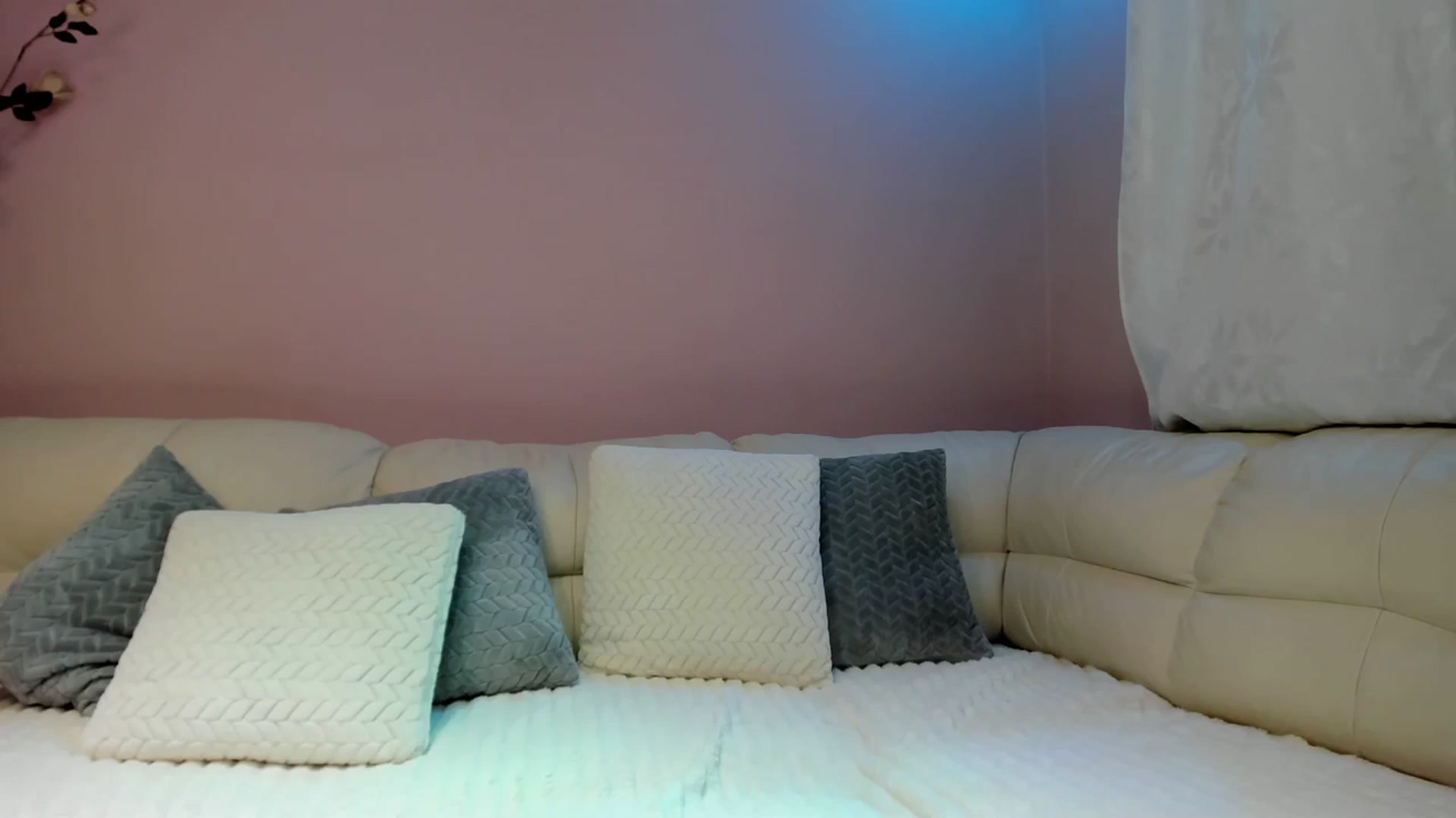 Gallery image thumbnail from SavannahMay's myfreecams stream on, 09/06/2023, 22:52 image 4 of 20