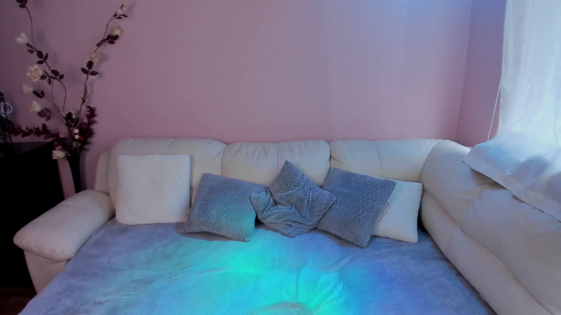 Gallery image thumbnail from SavannahMay's myfreecams stream on, 10/07/2023, 13:43 image 15 of 20