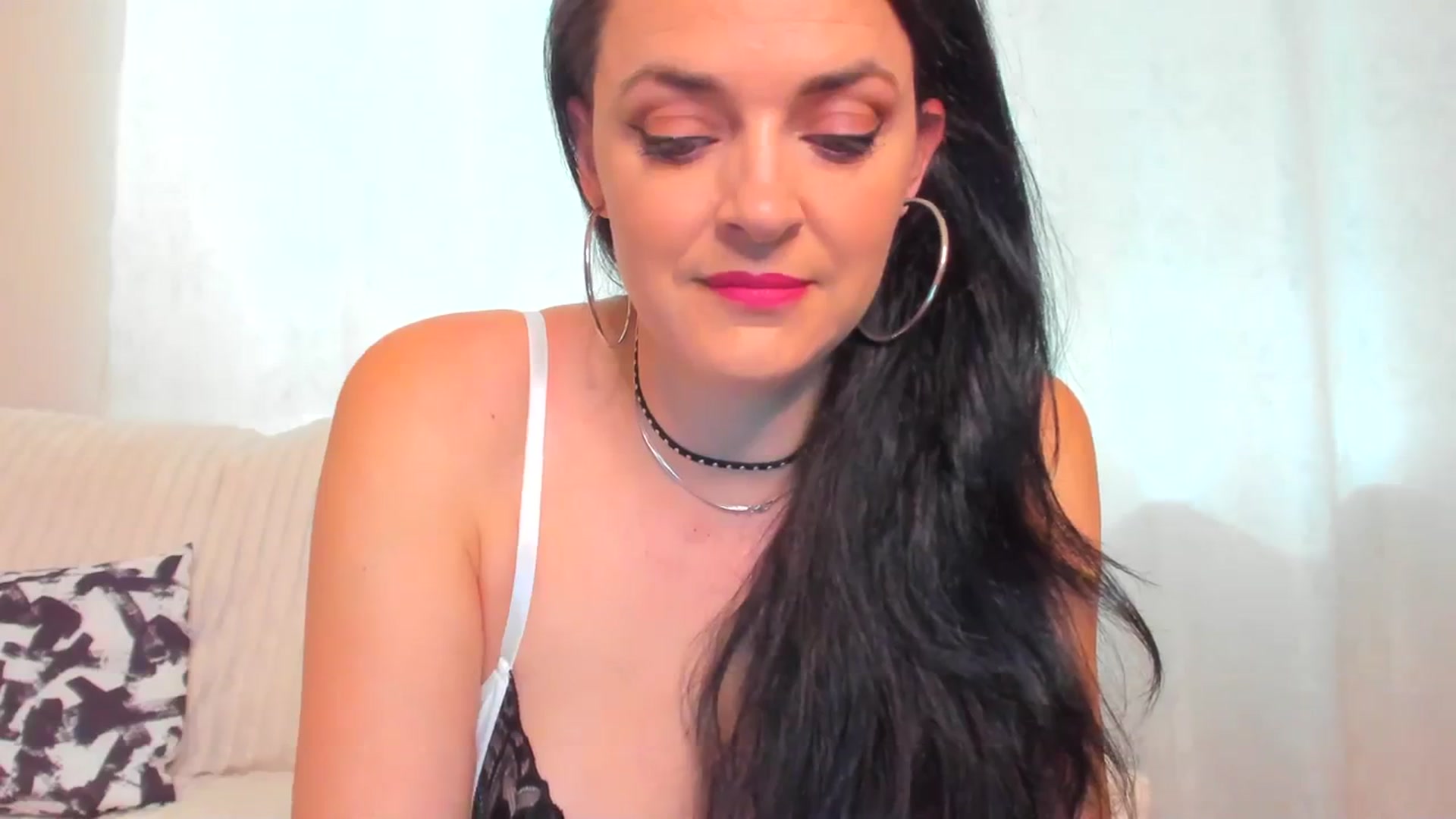 Gallery image thumbnail from SavannahMay's myfreecams stream on, 02/22/2024, 14:28 image 3 of 20