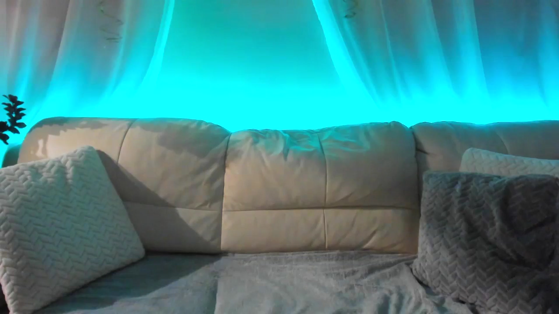 Gallery image thumbnail from SavannahMay's myfreecams stream on, 04/13/2024, 22:49 image 17 of 20