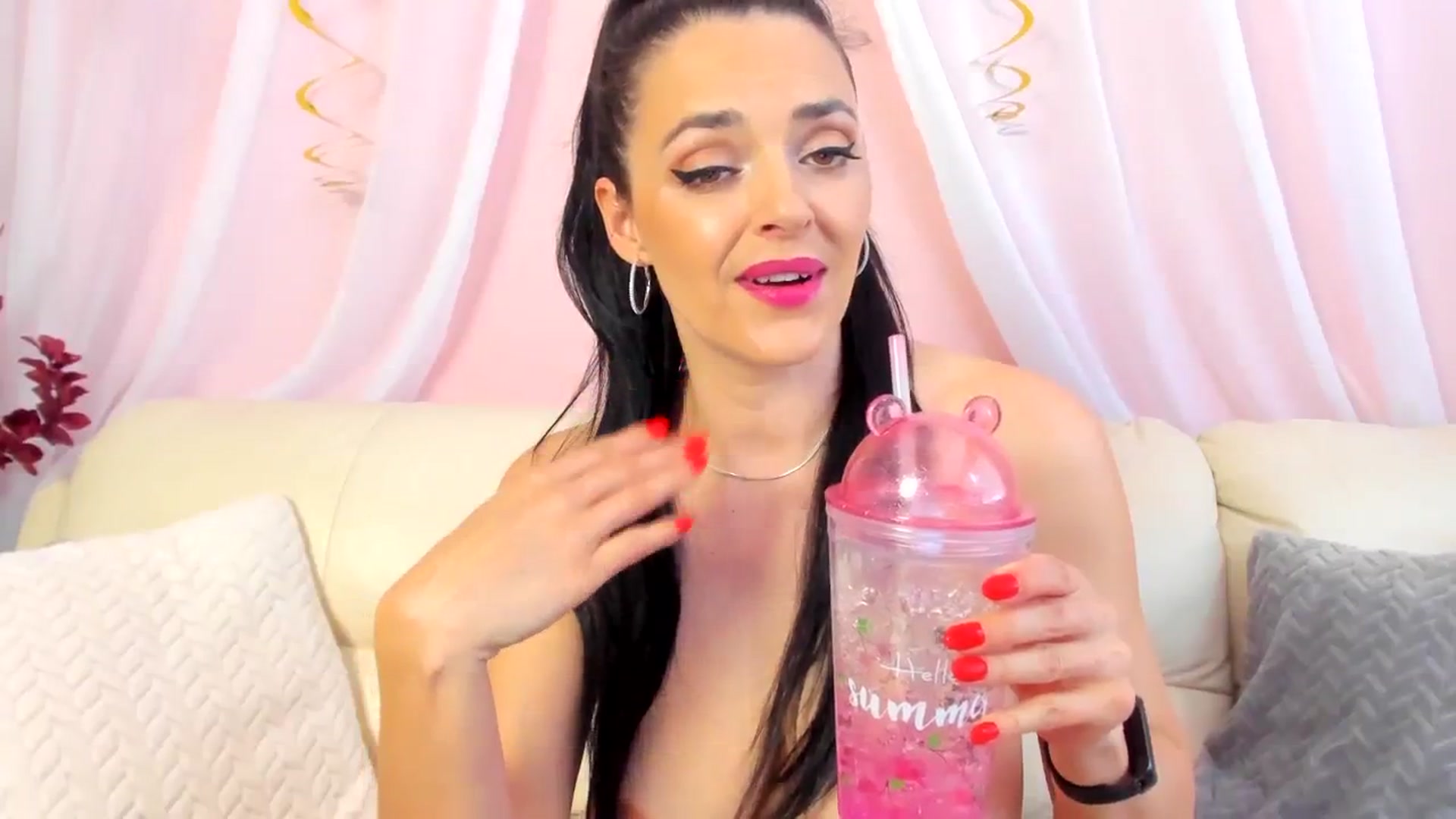 Gallery image thumbnail from SavannahMay's myfreecams stream on, 04/14/2024, 14:31 image 9 of 20