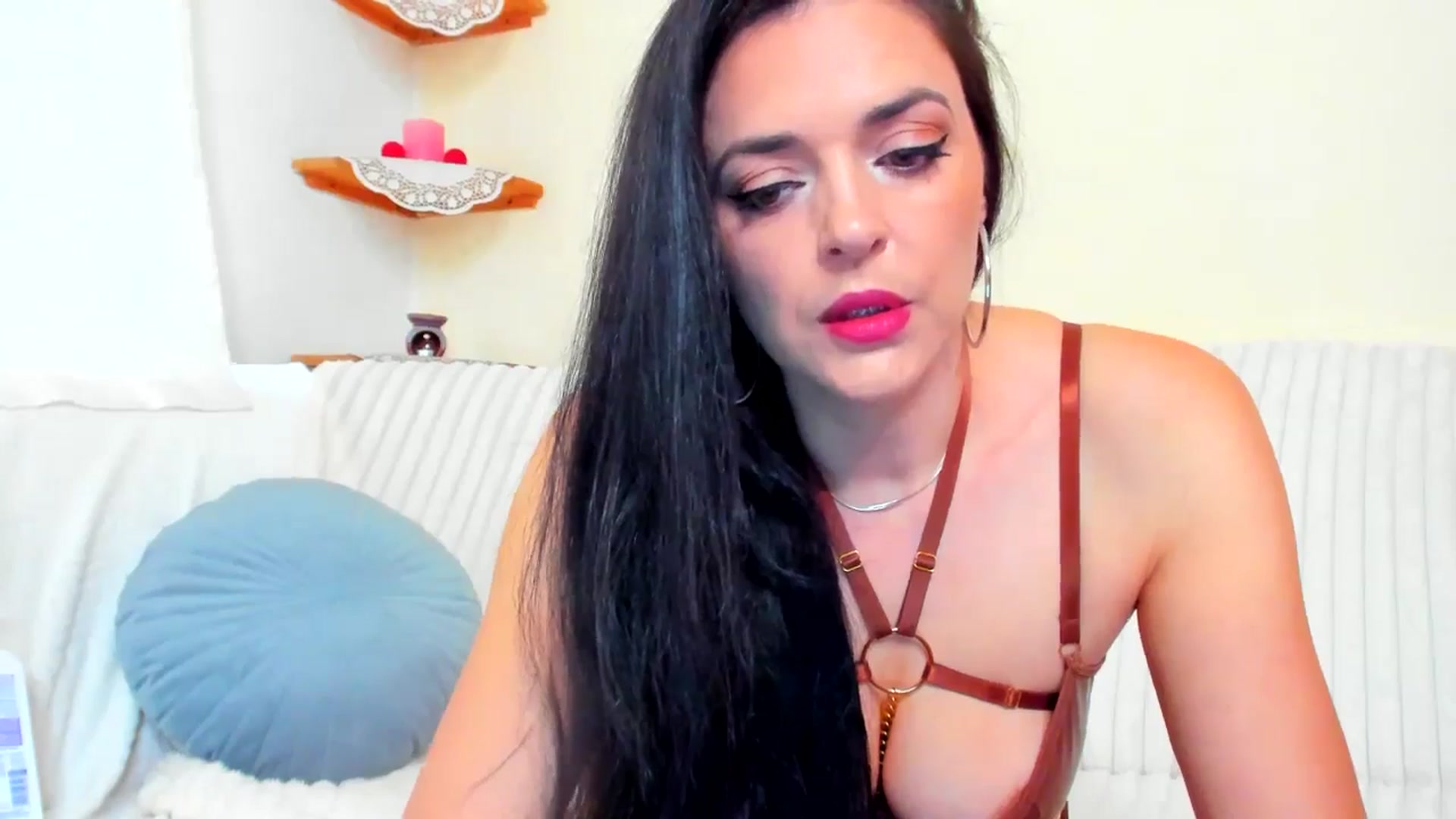 Gallery image thumbnail from SavannahMay's myfreecams stream on, 04/28/2024, 13:52 image 13 of 20