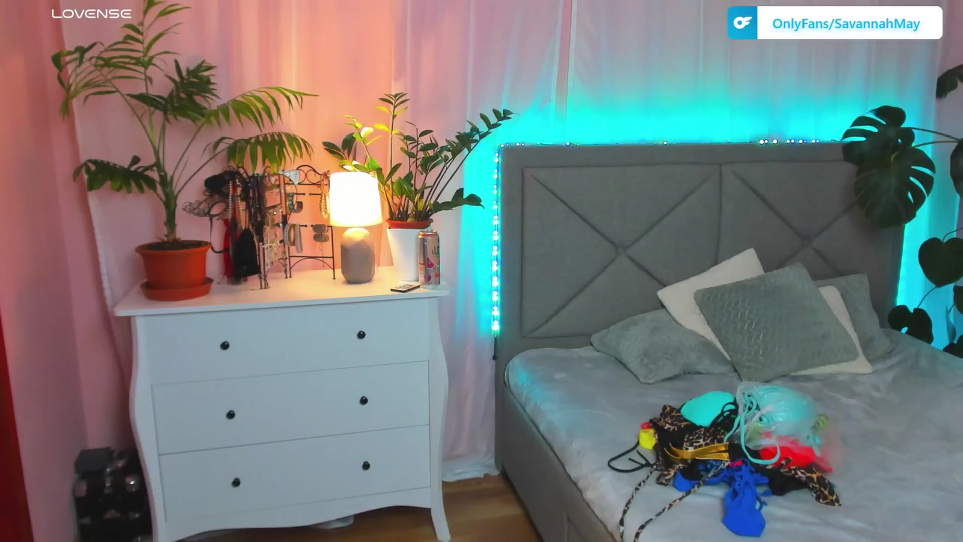 Gallery image thumbnail from SavannahMay's myfreecams stream on, 08/30/2025, 22:58 image 10 of 20