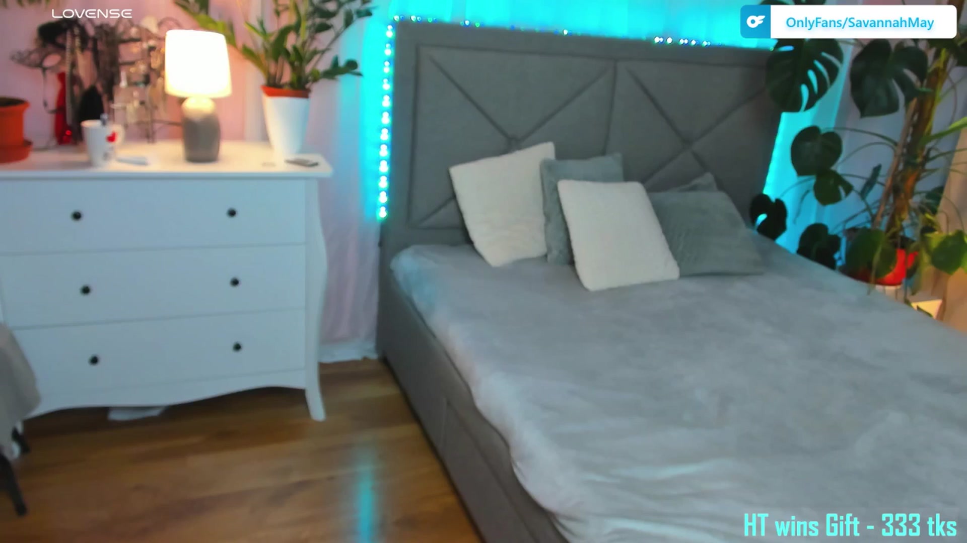 Gallery image thumbnail from SavannahMay's myfreecams stream on, 09/25/2025, 22:03 image 17 of 20