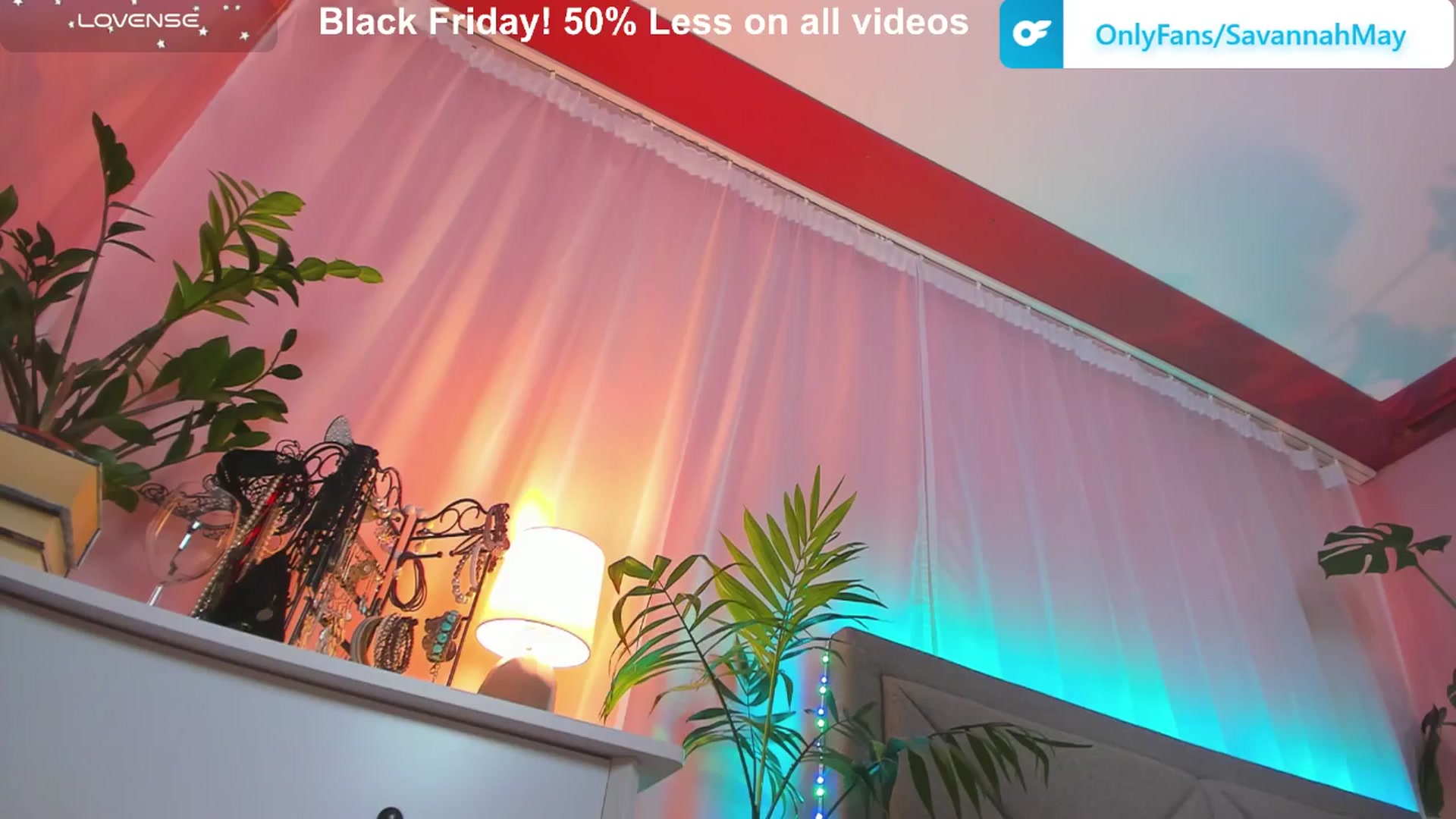 Gallery image thumbnail from SavannahMay's myfreecams stream on, 11/26/2025, 23:16 image 1 of 20