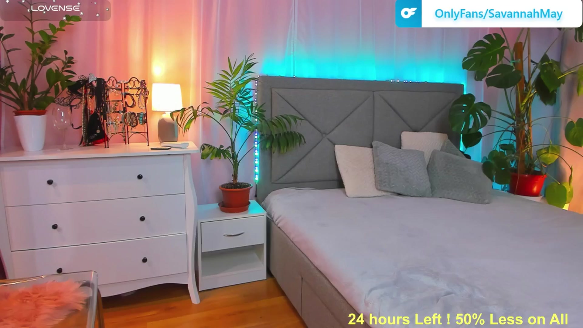 Gallery image thumbnail from SavannahMay's myfreecams stream on, 11/29/2025, 14:59 image 2 of 20