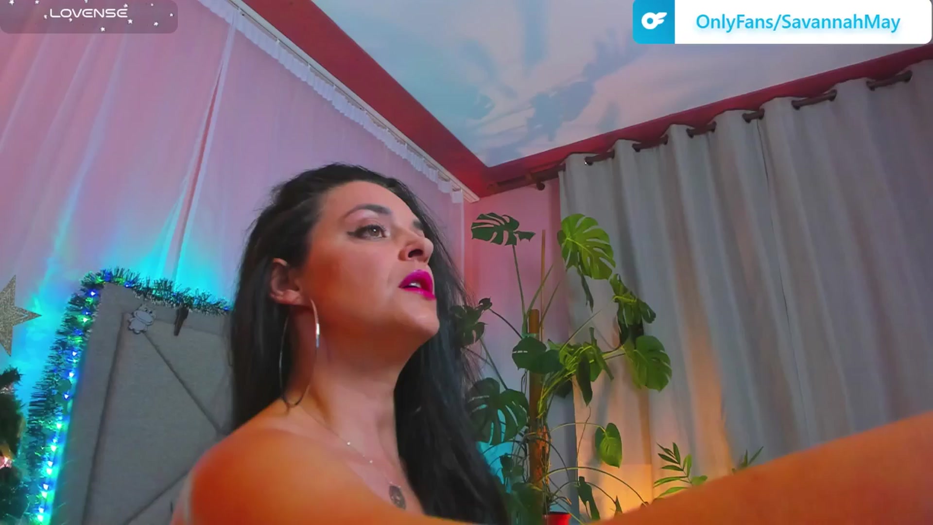 Gallery image thumbnail from SavannahMay's myfreecams stream on, 12/18/2025, 21:37 image 9 of 20