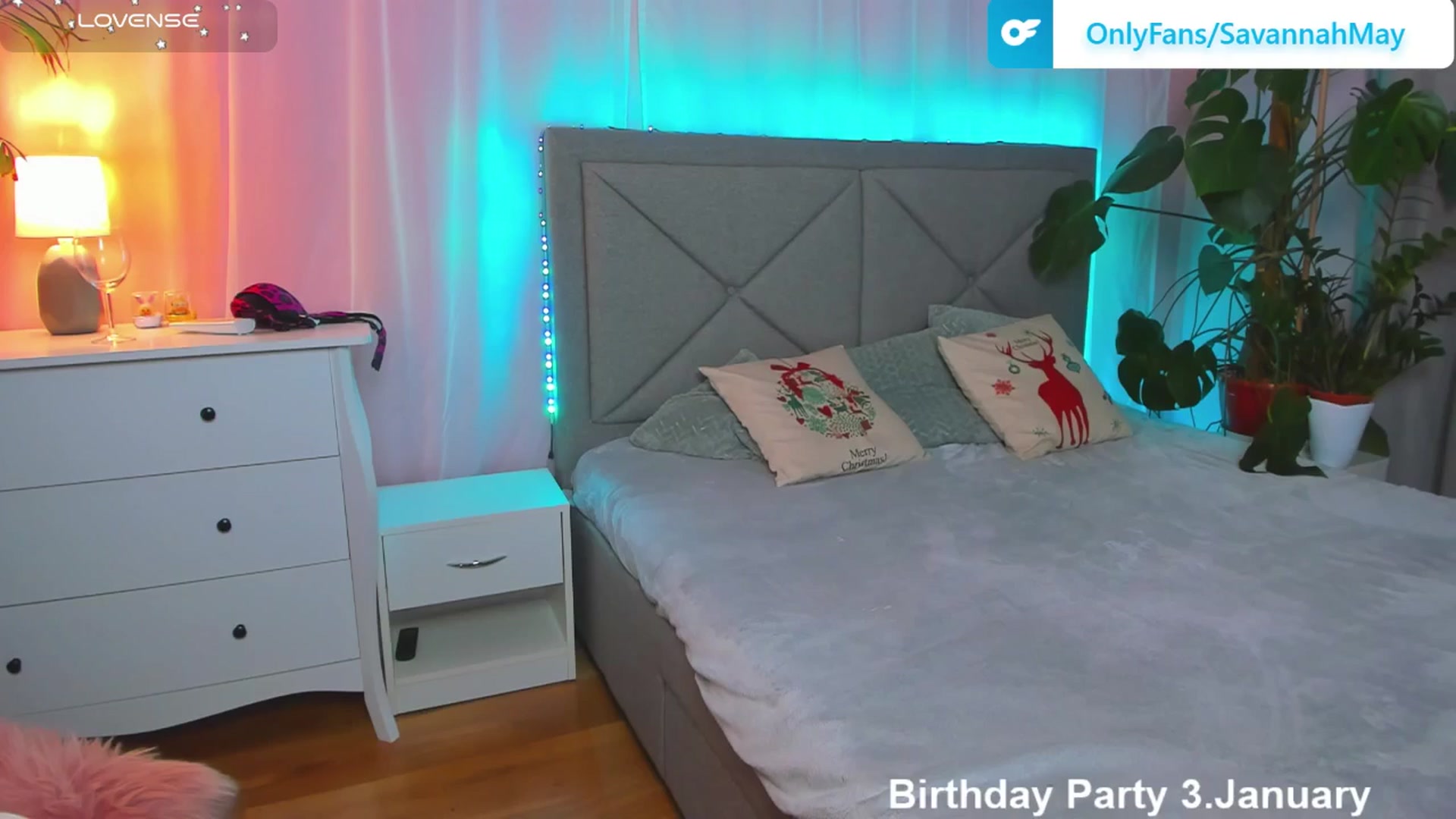 Gallery image thumbnail from SavannahMay's myfreecams stream on, 01/01/2026, 23:05 image 18 of 20