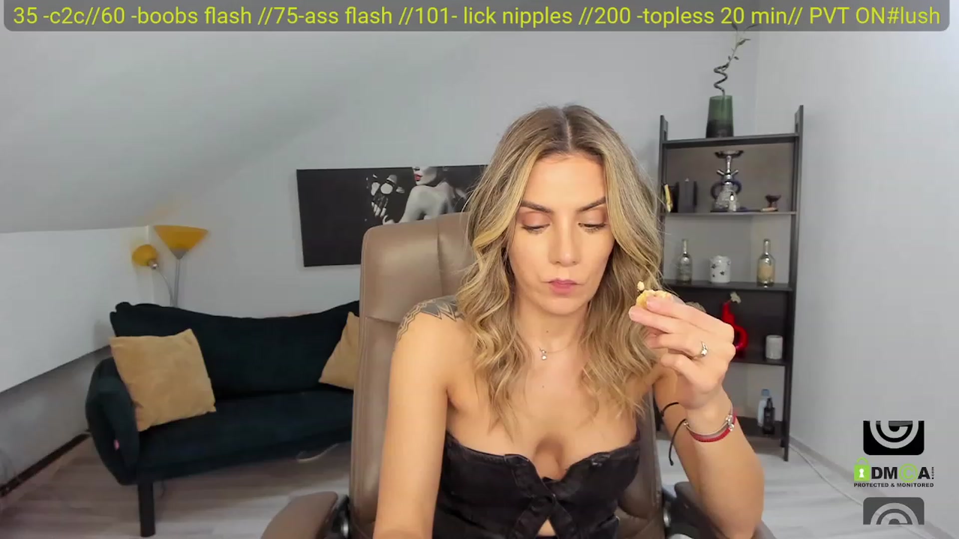 Gallery image thumbnail from SavvyIvy's myfreecams stream on, 11/18/2022, 18:41 image 5 of 20