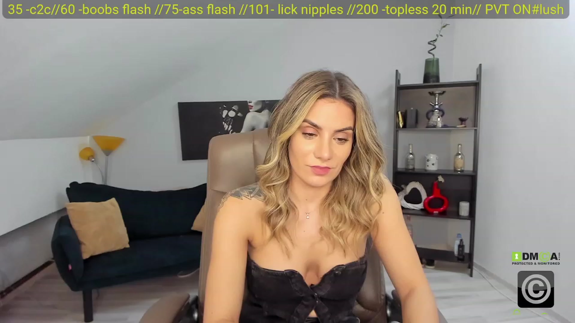 Gallery image thumbnail from SavvyIvy's myfreecams stream on, 11/18/2022, 18:41 image 4 of 20