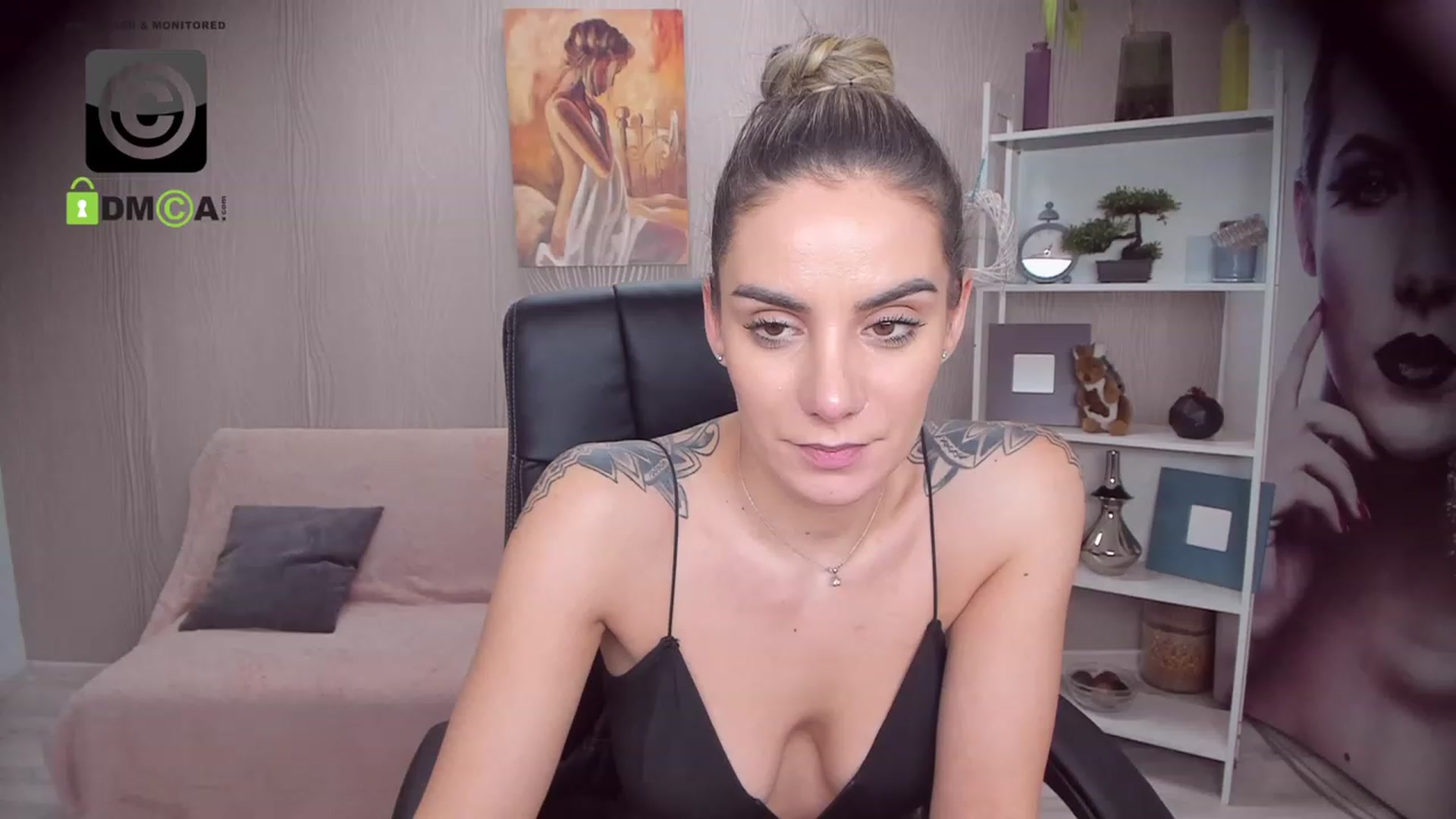 Gallery image thumbnail from SavvyIvy's myfreecams stream on, 11/26/2022, 10:41 image 17 of 20