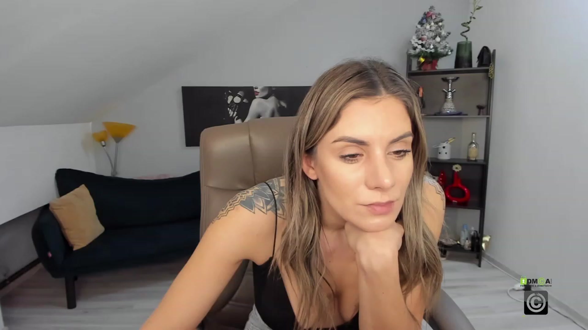 Gallery image thumbnail from SavvyIvy's myfreecams stream on, 12/22/2022, 12:48 image 10 of 20