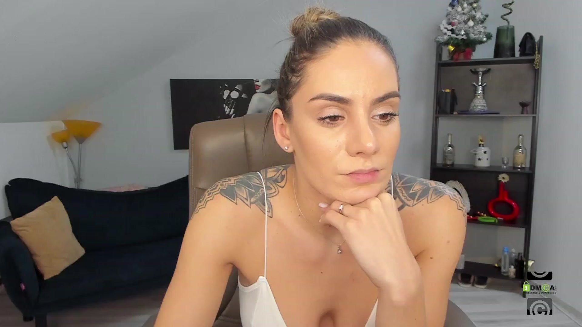 Gallery image thumbnail from SavvyIvy's myfreecams stream on, 12/30/2022, 15:52 image 6 of 20