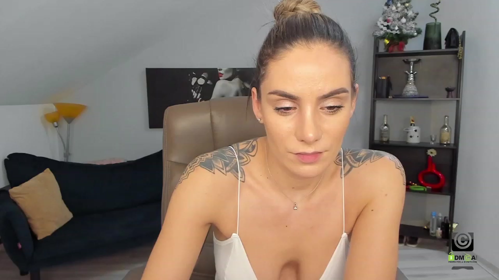 Gallery image thumbnail from SavvyIvy's myfreecams stream on, 12/30/2022, 15:52 image 11 of 20