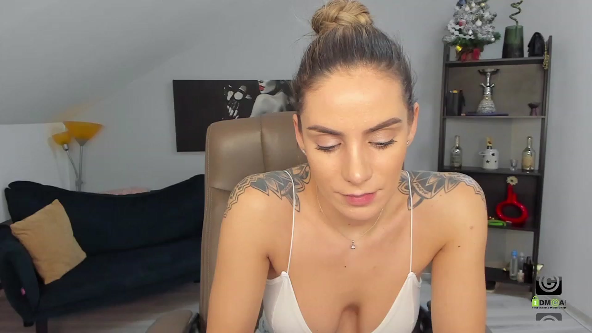 Gallery image thumbnail from SavvyIvy's myfreecams stream on, 12/30/2022, 16:48 image 7 of 20