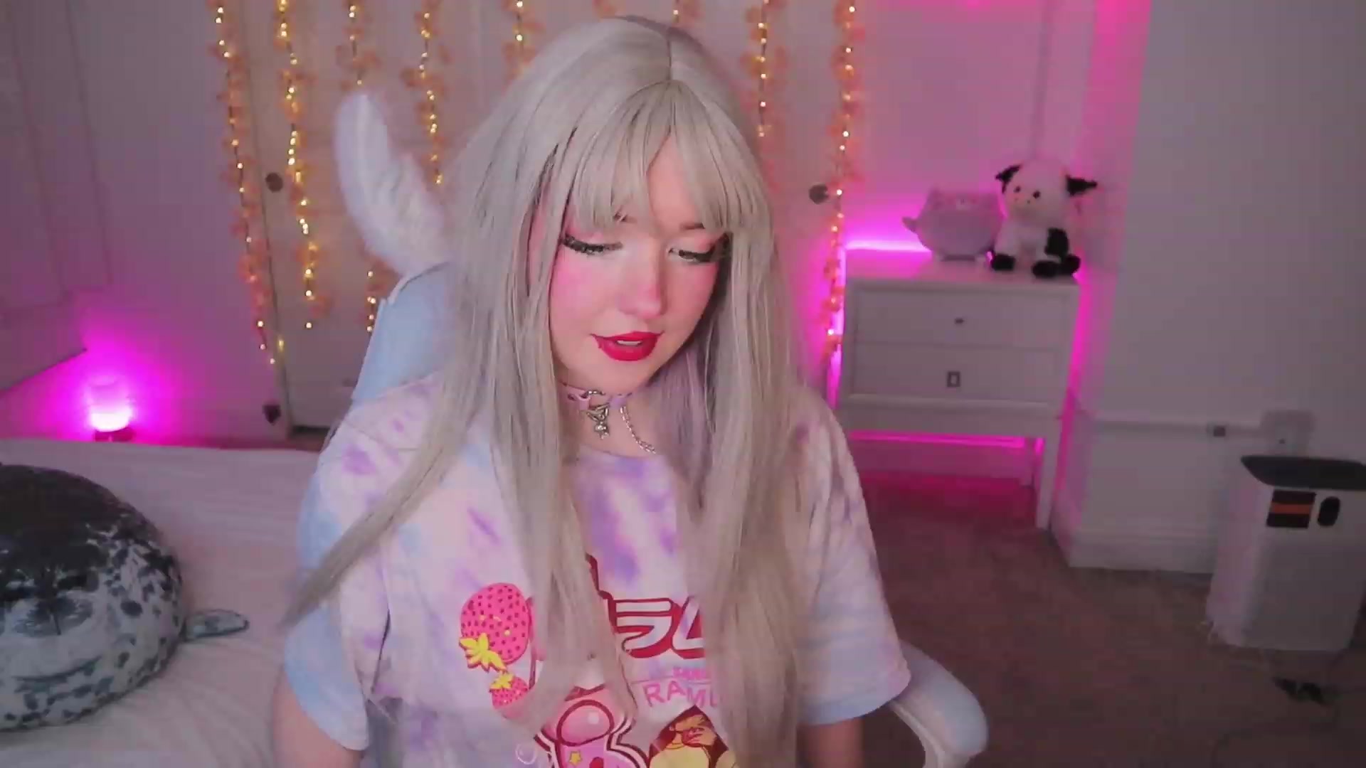 Gallery image thumbnail from SayGoodGirl's myfreecams stream on, 08/18/2023, 01:21 image 1 of 20