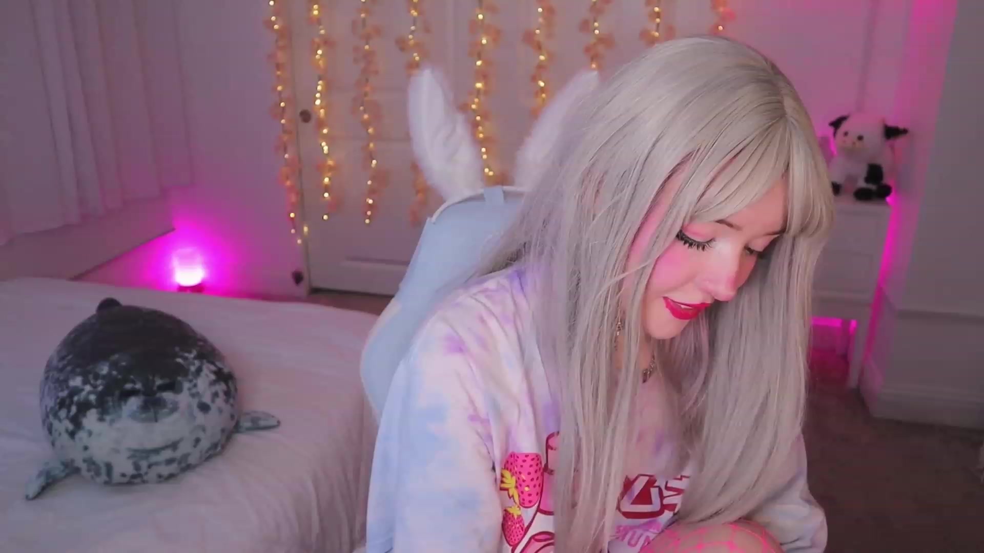 Gallery image thumbnail from SayGoodGirl's myfreecams stream on, 08/18/2023, 01:21 image 8 of 20
