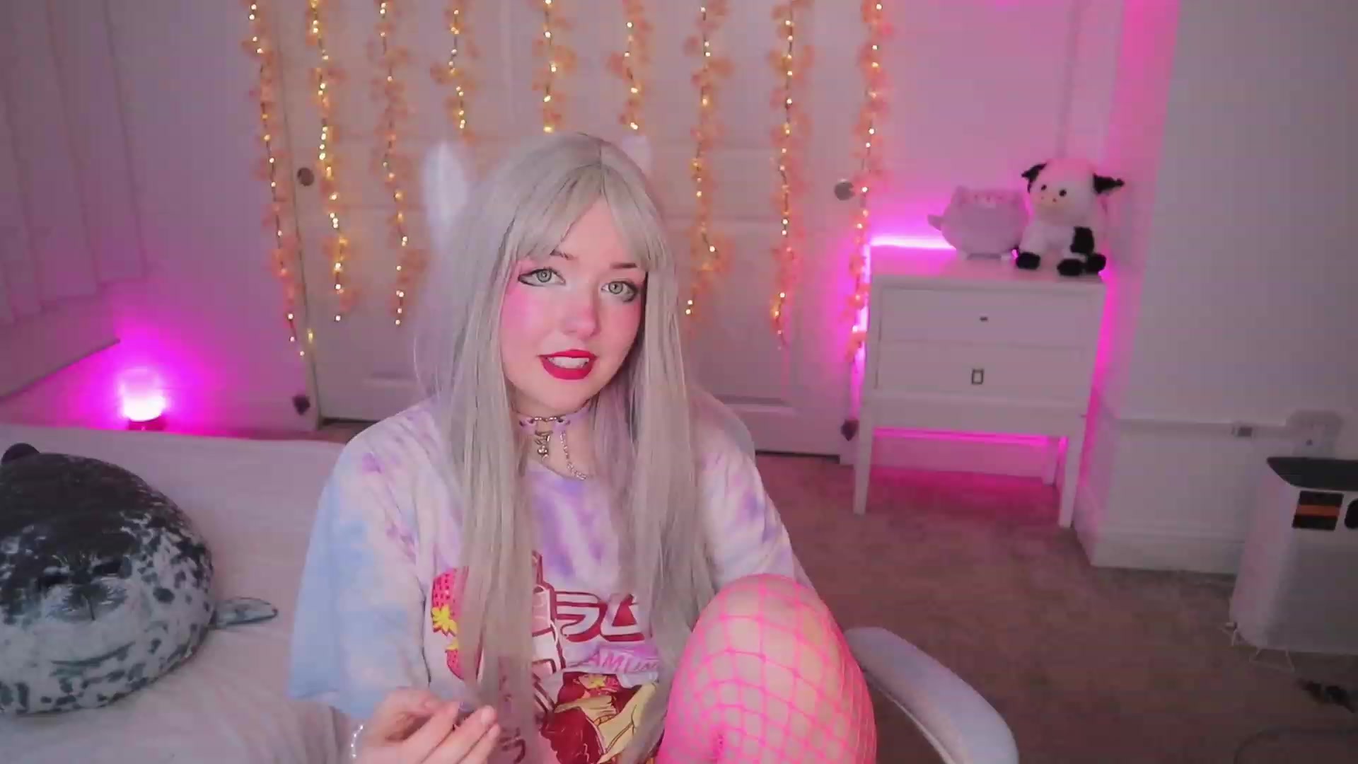 Gallery image thumbnail from SayGoodGirl's myfreecams stream on, 08/18/2023, 01:21 image 4 of 20