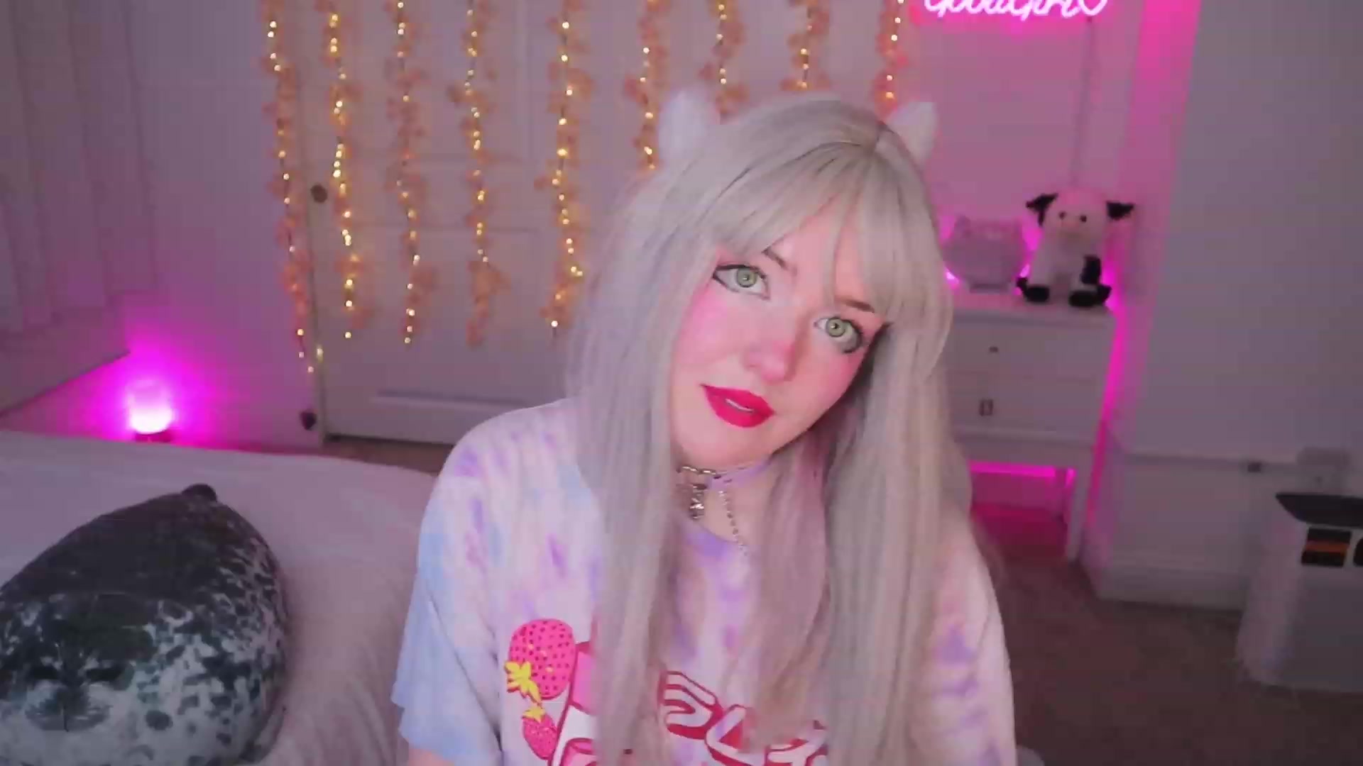 Gallery image thumbnail from SayGoodGirl's myfreecams stream on, 08/18/2023, 03:05 image 17 of 20