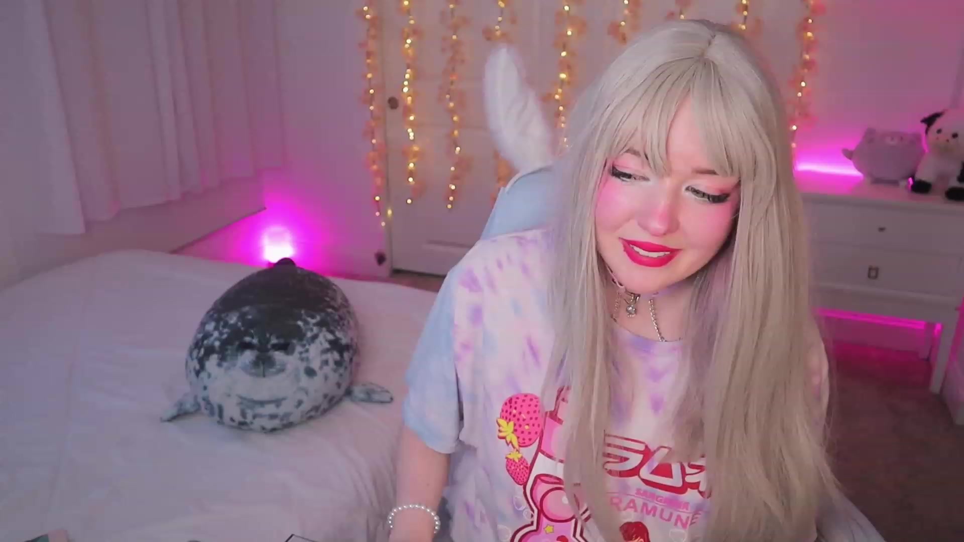 Gallery image thumbnail from SayGoodGirl's myfreecams stream on, 08/18/2023, 03:05 image 1 of 20