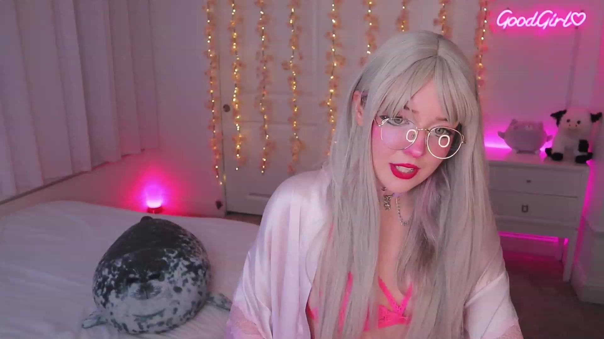 Gallery image thumbnail from SayGoodGirl's myfreecams stream on, 08/19/2023, 01:31 image 20 of 20