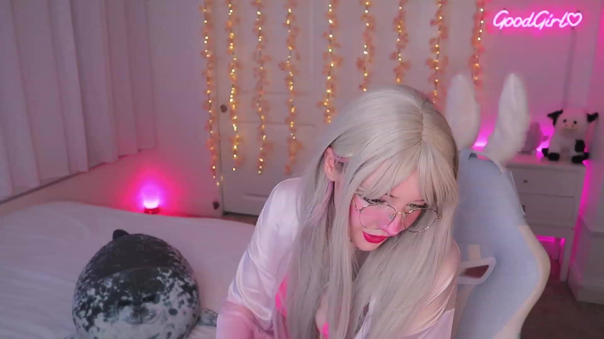 Gallery image thumbnail from SayGoodGirl's myfreecams stream on, 08/19/2023, 01:31 image 15 of 20