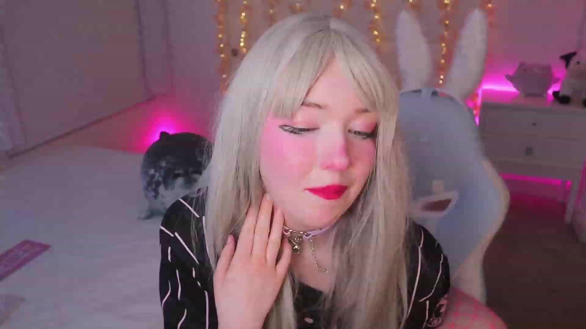 Gallery image thumbnail from SayGoodGirl's myfreecams stream on, 08/20/2023, 03:54 image 9 of 20