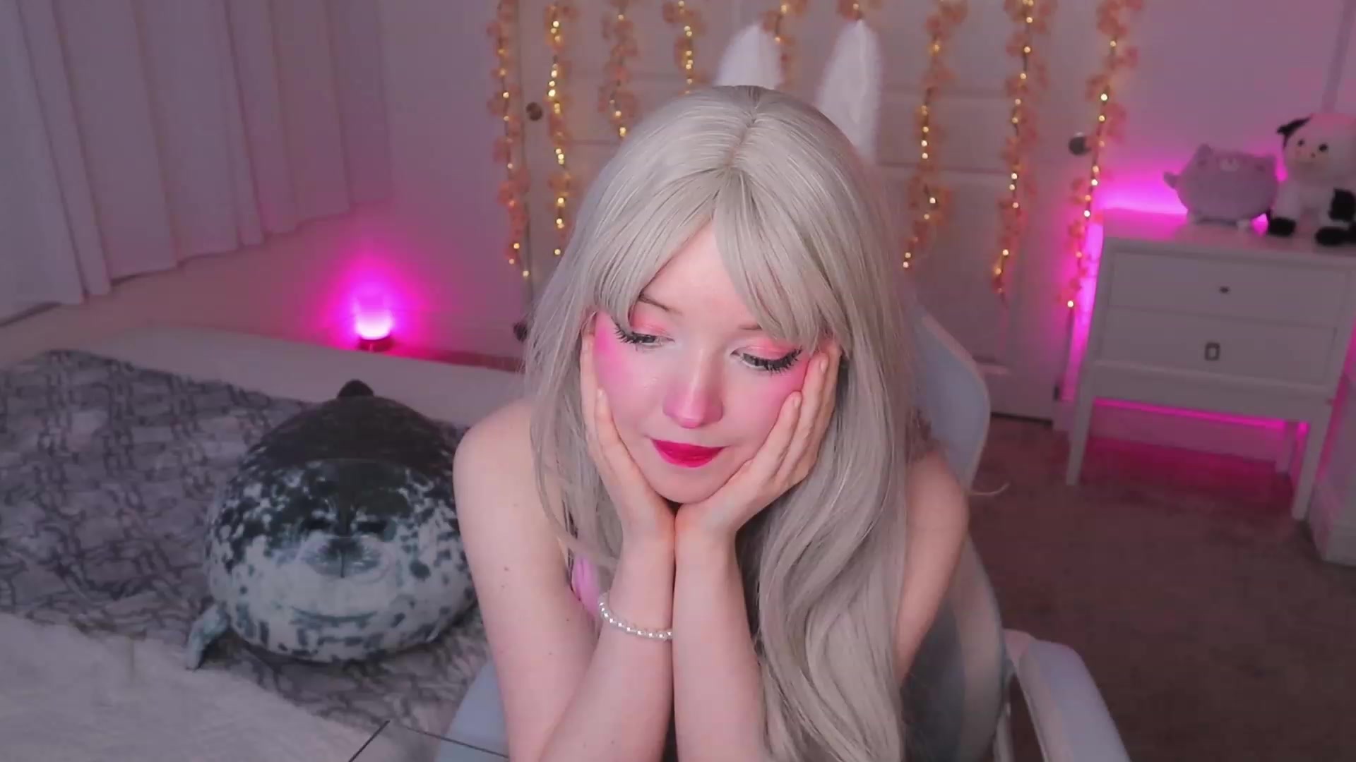 Gallery image thumbnail from SayGoodGirl's myfreecams stream on, 08/25/2023, 04:09 image 17 of 20