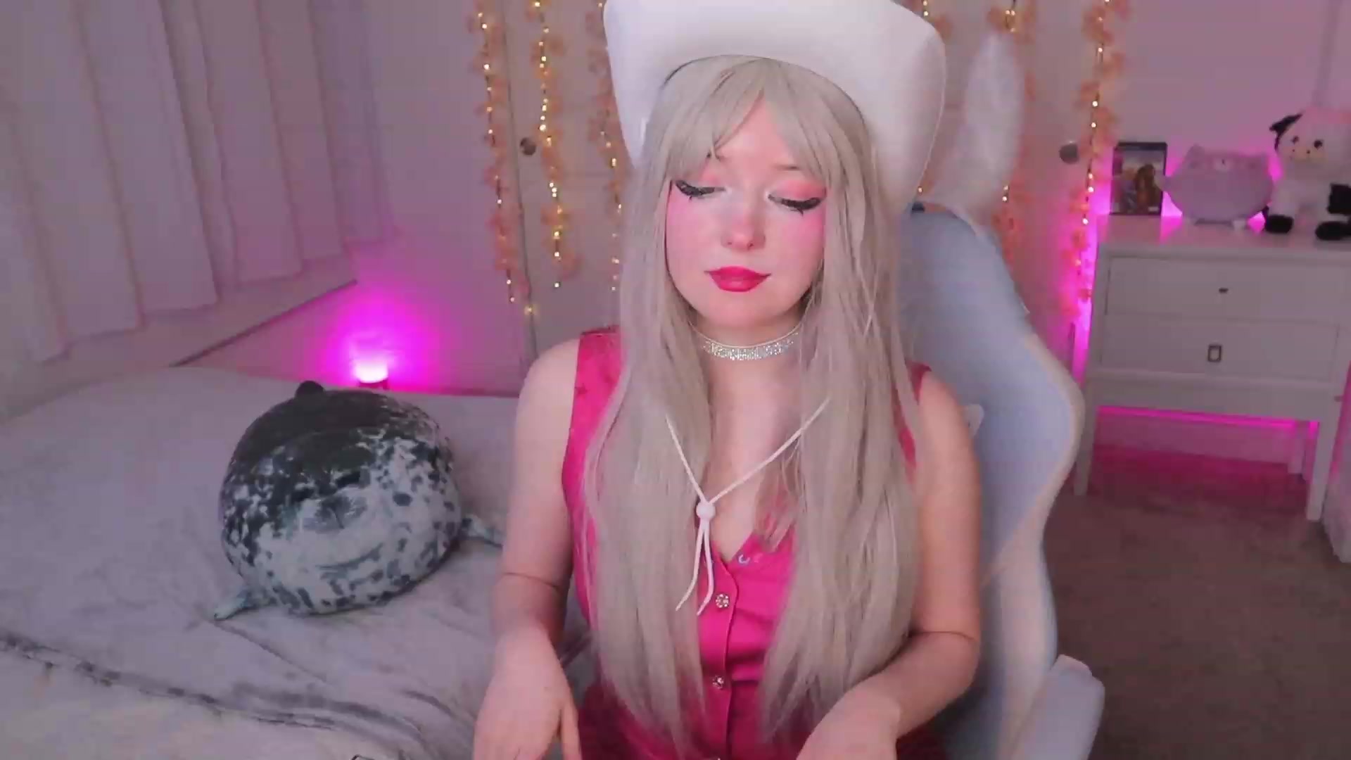 Gallery image thumbnail from SayGoodGirl's myfreecams stream on, 09/01/2023, 04:05 image 16 of 20