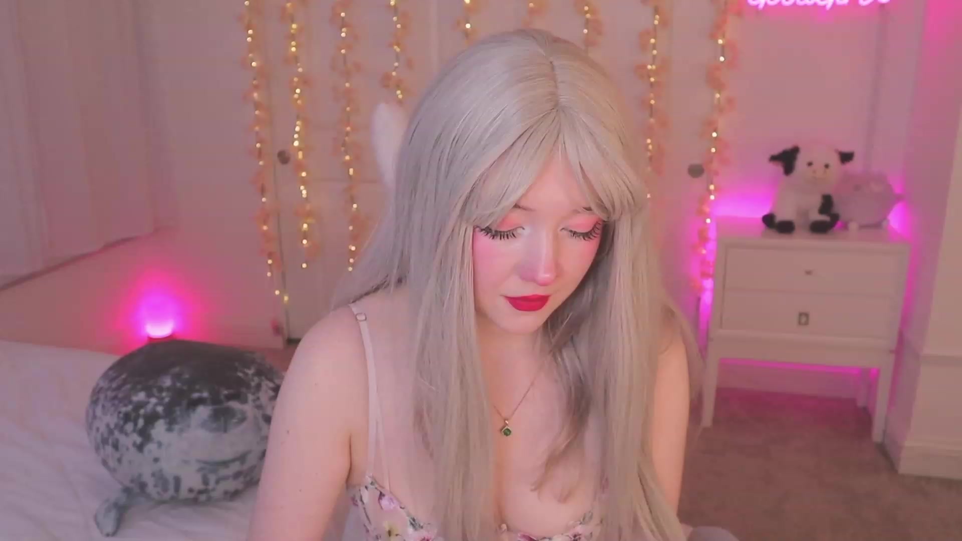 Gallery image thumbnail from SayGoodGirl's myfreecams stream on, 10/01/2023, 24:02 image 13 of 20