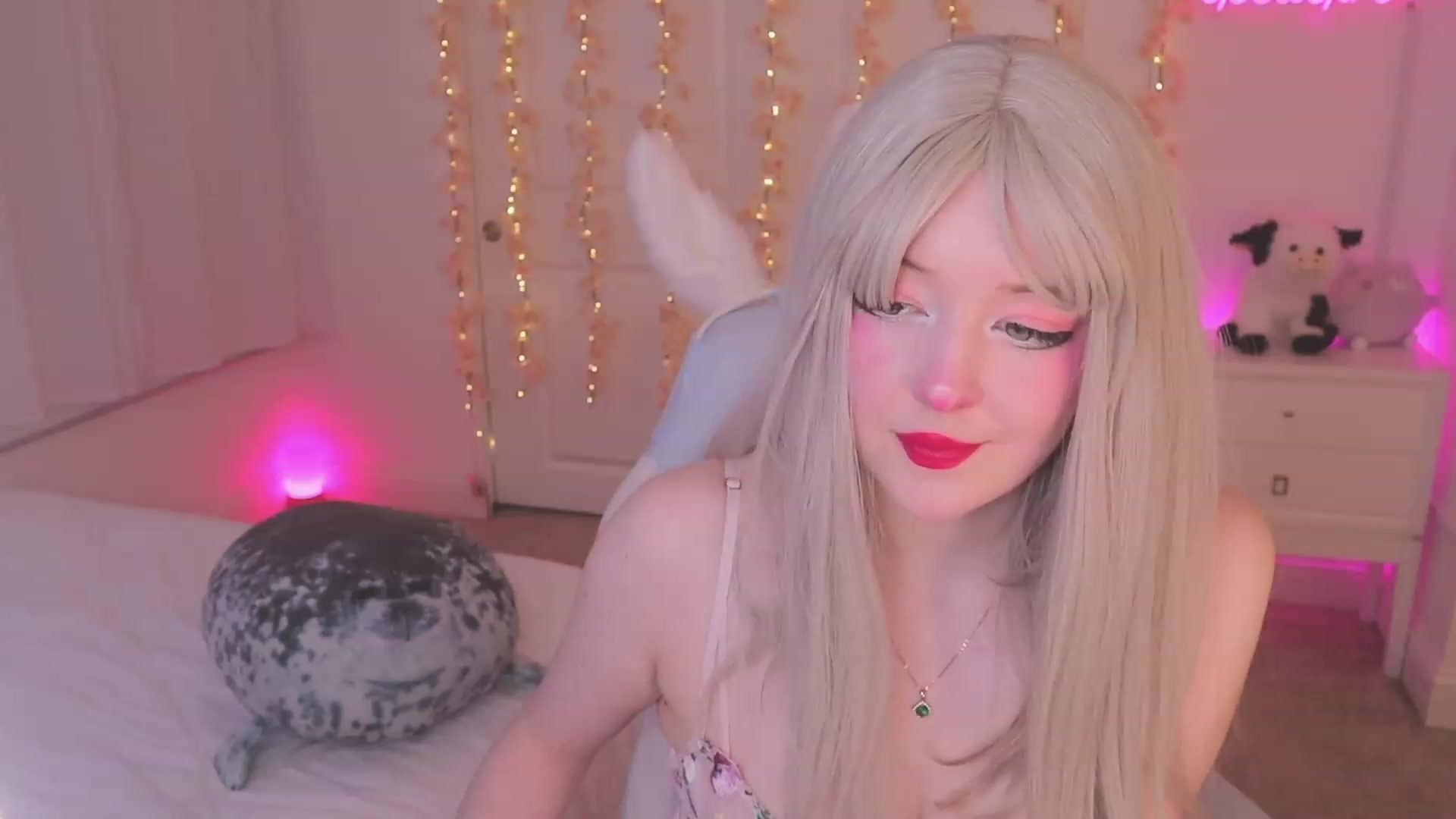 Gallery image thumbnail from SayGoodGirl's myfreecams stream on, 10/01/2023, 24:02 image 3 of 20