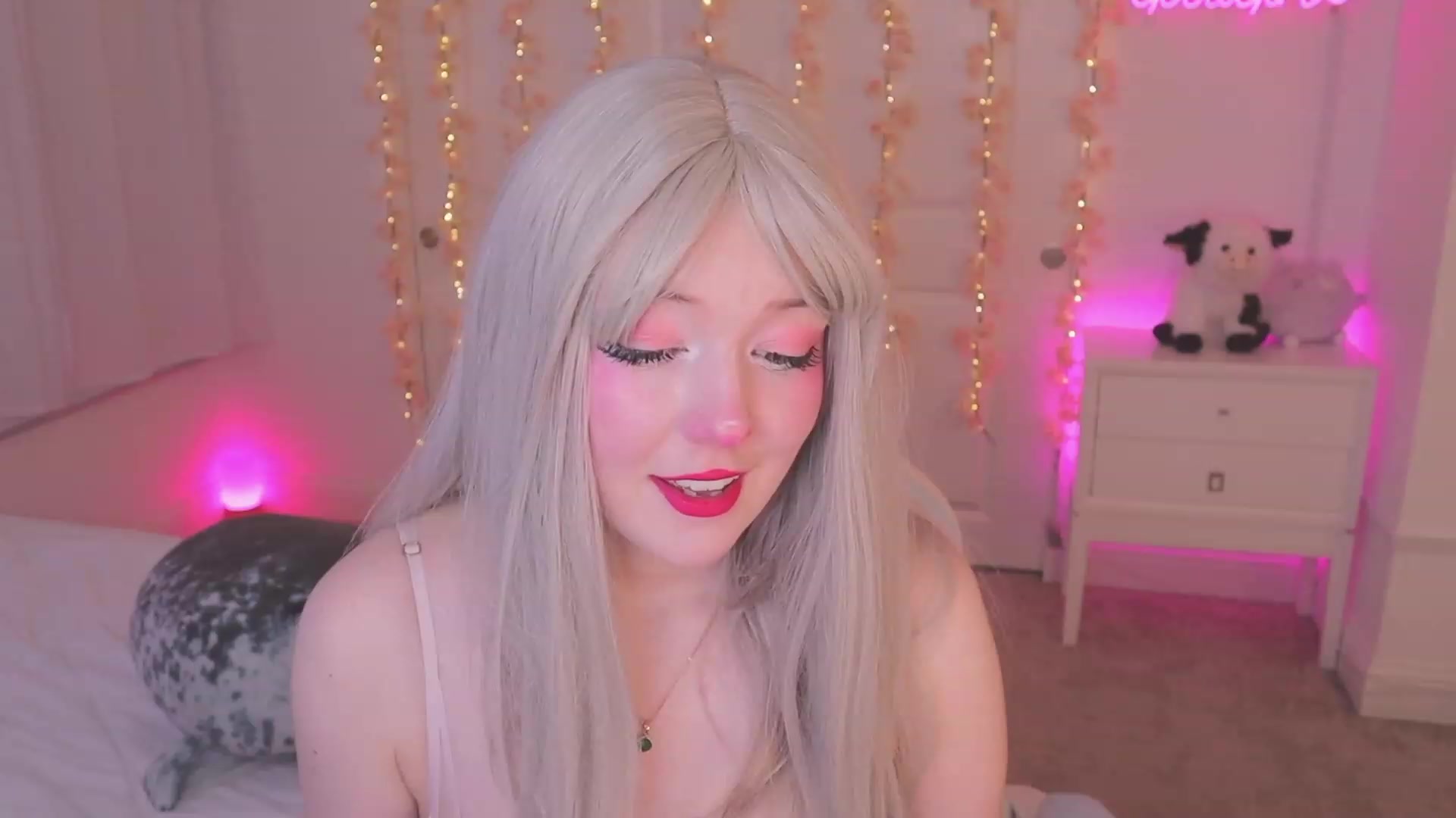 Gallery image thumbnail from SayGoodGirl's myfreecams stream on, 10/01/2023, 24:02 image 16 of 20