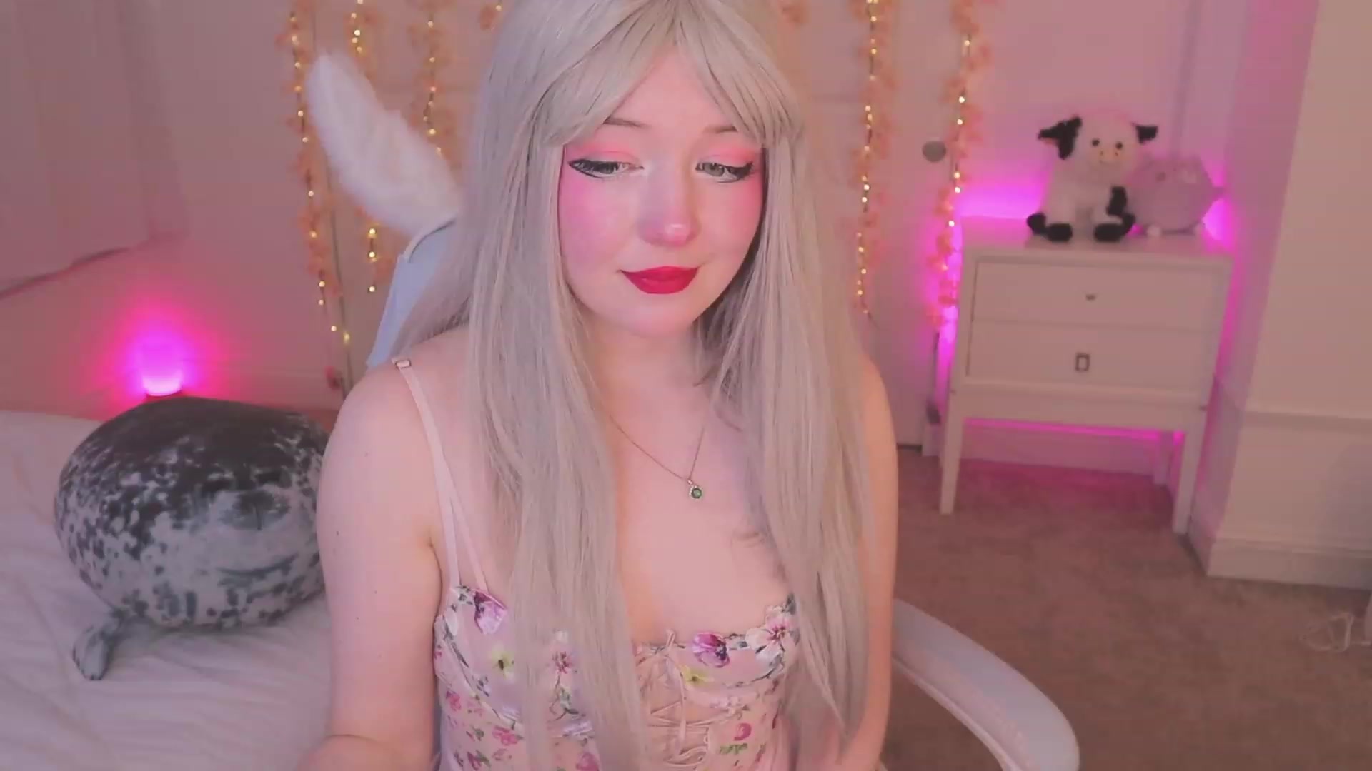 Gallery image thumbnail from SayGoodGirl's myfreecams stream on, 10/01/2023, 24:41 image 18 of 20
