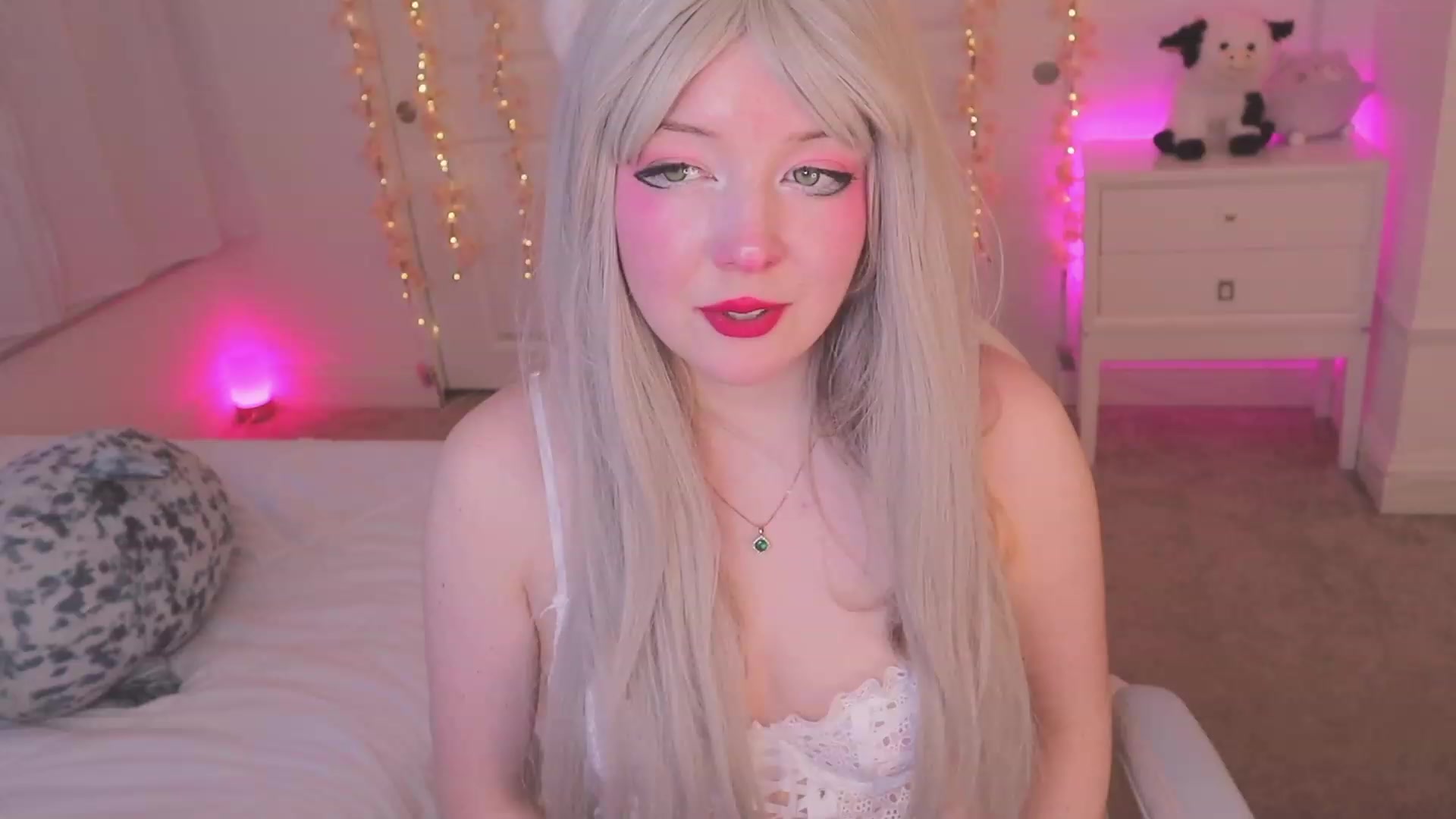 Gallery image thumbnail from SayGoodGirl's myfreecams stream on, 10/01/2023, 02:38 image 15 of 20