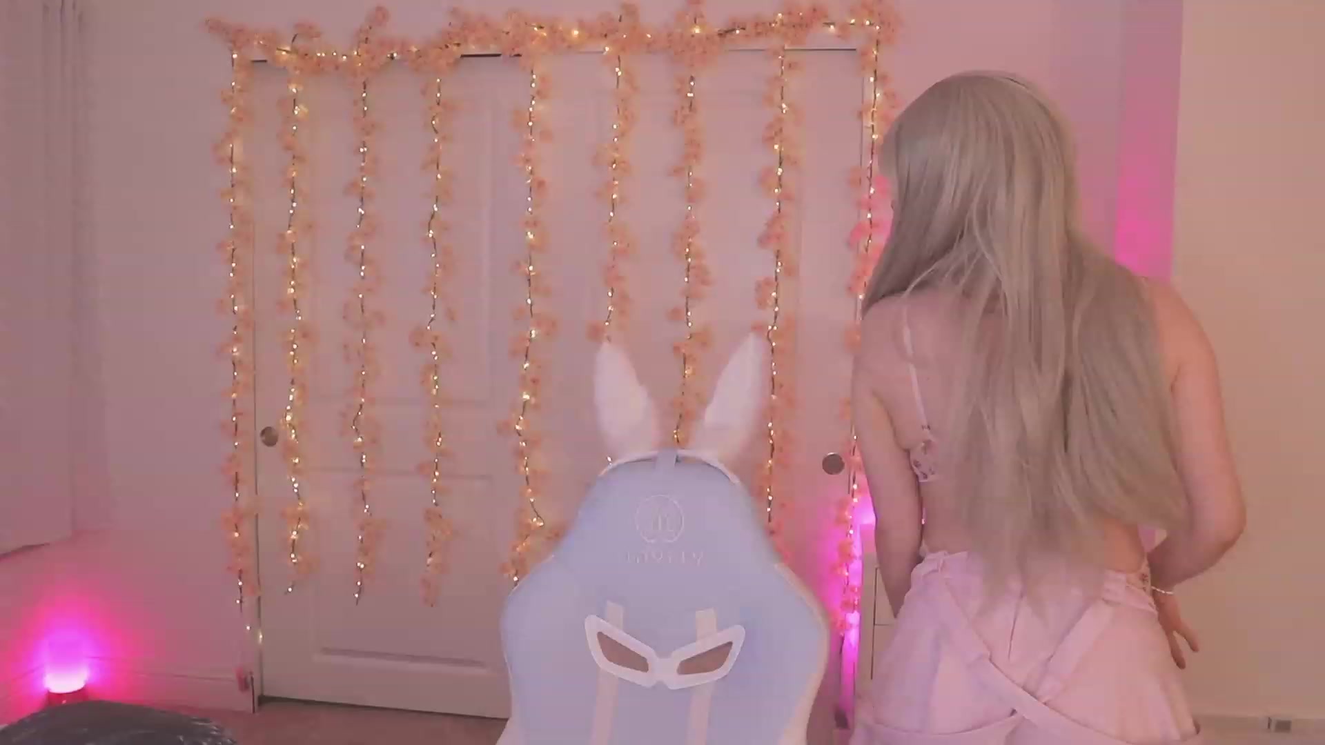 Gallery image thumbnail from SayGoodGirl's myfreecams stream on, 10/01/2023, 02:38 image 5 of 20